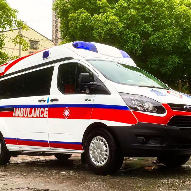 鼎湖跨省救护车出租护送返乡